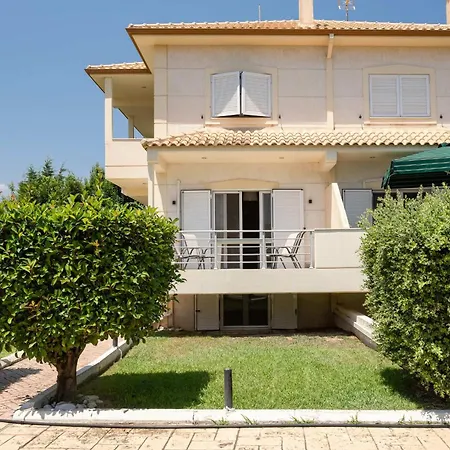 Holiday home Beachside Haven - Private Garden & Views