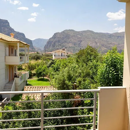 Beachside Haven - Private Garden & Views Holiday home